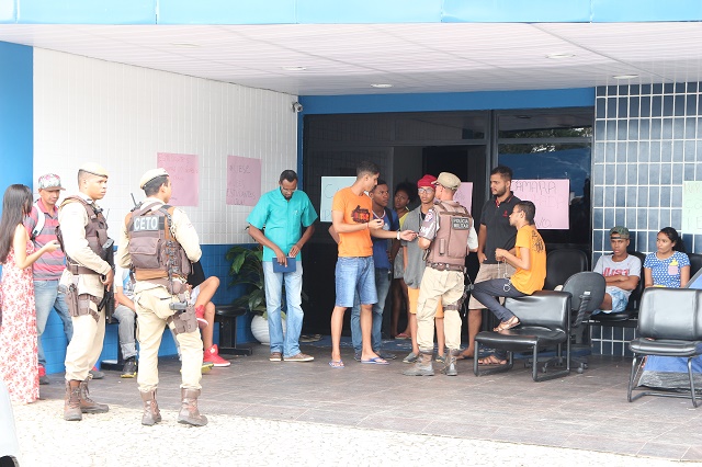Câmara de Camaçari é desocupada após duas semanas