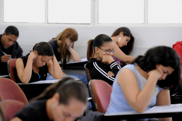 São pelo menos 20 concursos abertos em todos o país com vagas para profissionais de todos os níveis de qualificação. Remuneração é de até R$ 16 mil (Foto: EBC) São pelo menos 20 concursos abertos em todos o país com vagas para profissionais de todos os níveis de qualificação. Remuneração é de até R$ 16 mil (Foto: EBC)