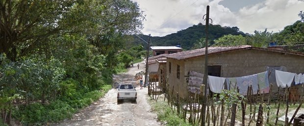 Dona de casa dormiu fora irritada porque marido não parava de falar de extraterrestres