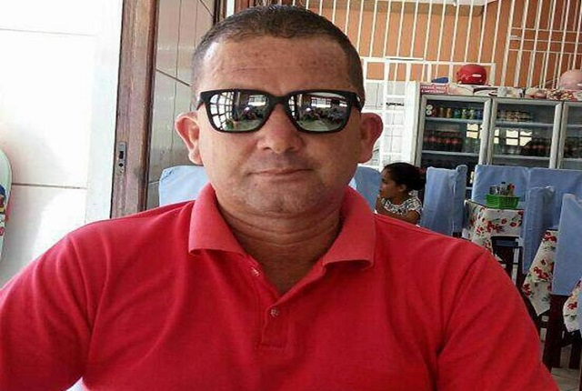 Celso passou mal após comer o doce (Foto: Reprodução | Facebook) Celso passou mal após comer o doce (Foto: Reprodução | Facebook)