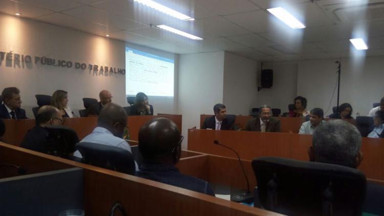 Reunião aconteceu na sede do Ministério Público do Trabalho (Foto: Divulgação) Reunião aconteceu na sede do Ministério Público do Trabalho (Foto: Divulgação)