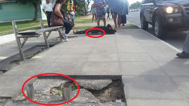 Ana Cristina aguardava no ponto de ônibus, ou o que restou dele, que fica a alguns passos da SEINFRA, quando foi assaltada (Foto: CFF)