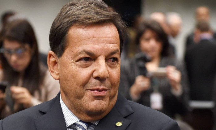 Deputado Sérgio Zveiter (PMDB-RJ) Deputado Sérgio Zveiter (PMDB-RJ)