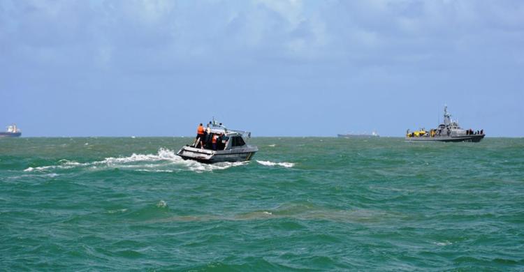 A vítima foi encontrada a sete quilômetros de distância do local do acidente (Foto: Divulgação | Marinha)