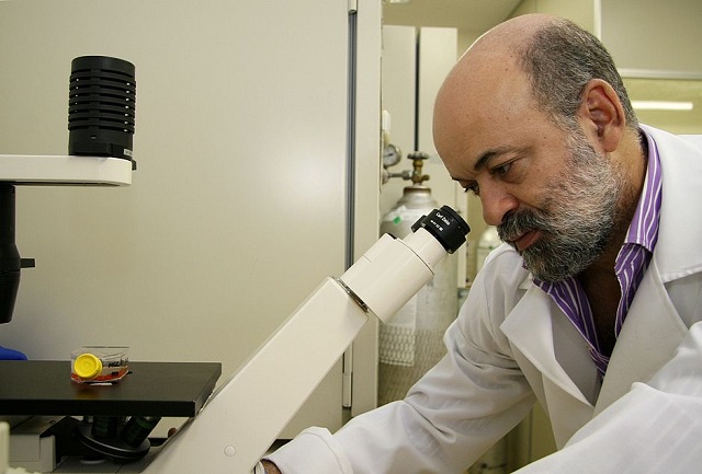 O pesquisador virologista Gúbio Soares, da Ufba, diz que na Bahia o acompanhamento da disseminação dos vírus é mais rápido (Evandro Veiga)