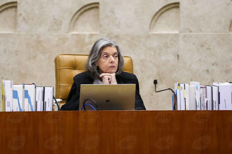 Cármén Lúcia votou a favor da possibilidade de o ensino religioso ser confessional (Foto: Marcelo Camargo l Agência Brasil) Cármén Lúcia votou a favor da possibilidade de o ensino religioso ser confessional (Foto: Marcelo Camargo l Agência Brasil)