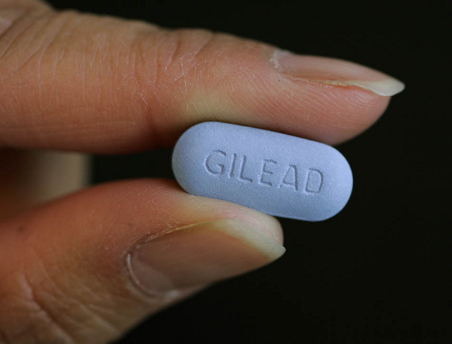 Pílula do medicamento Truvada, usado na profilaxia pré-exposição (PrEP) contra o HIV (Foto: Paul Sakuma/AP) Pílula do medicamento Truvada, usado na profilaxia pré-exposição (PrEP) contra o HIV (Foto: Paul Sakuma/AP)