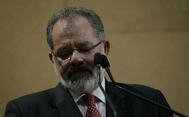 MArcelo Nilo fez pronunciamento à imprensa na Assembleia Legislativa (Foto: Arisson MArinho/CORREIO)