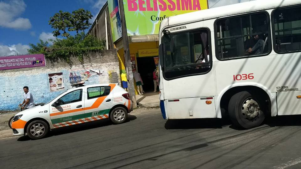Dois pesos duas medidas (Foto: Leitor CFF) Dois pesos duas medidas (Foto: Leitor CFF)