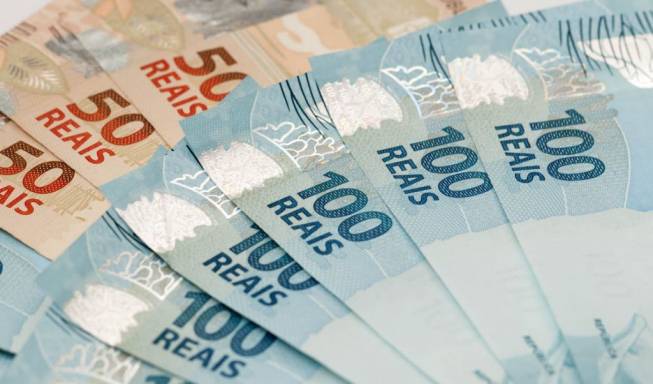 Os idosos são mais vulneráveis às artimanhas de criminosos, em especial os especializados em aplicar fraudes Os idosos são mais vulneráveis às artimanhas de criminosos, em especial os especializados em aplicar fraudes