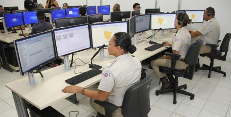 Cicom recebe ligações de ocorrências da PM, Polícia Civil e bombeiros (Foto: Divulgação | SSP) Cicom recebe ligações de ocorrências da PM, Polícia Civil e bombeiros (Foto: Divulgação | SSP)