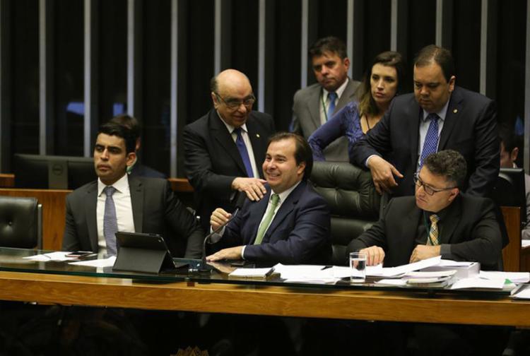 Para presidente da Câmara, 'qualquer que seja o resultado', é preciso votar as acusações a Temer e ministros (Foto: Fabio Rodrigues Pozzebom l Agência Brasil)