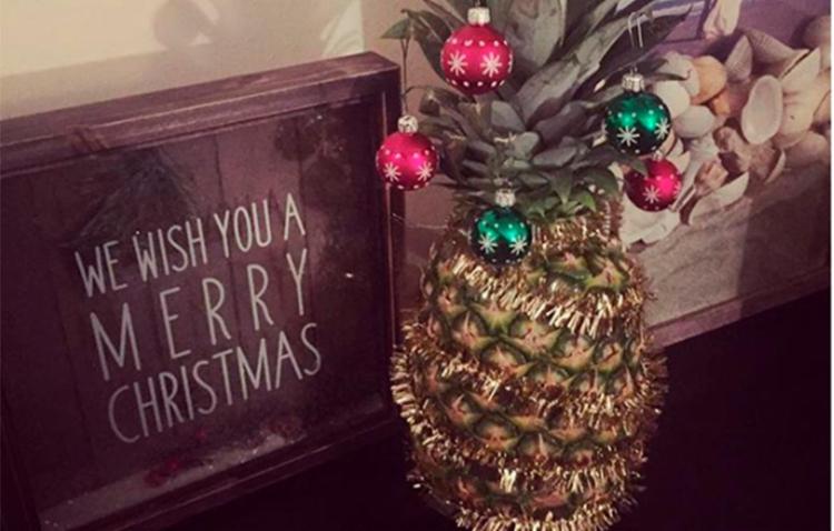 Abacaxis estão sendo decorados como árvore de Natal (Foto: Reprodução | Redes Sociais)