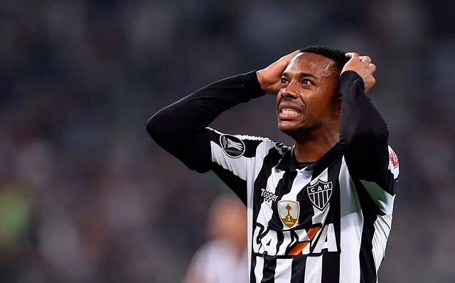 Caso foi na Itália, em 2013, quando ele jogava no Milan, diz denúncia (Foto: Divulgação) Caso foi na Itália, em 2013, quando ele jogava no Milan, diz denúncia (Foto: Divulgação)
