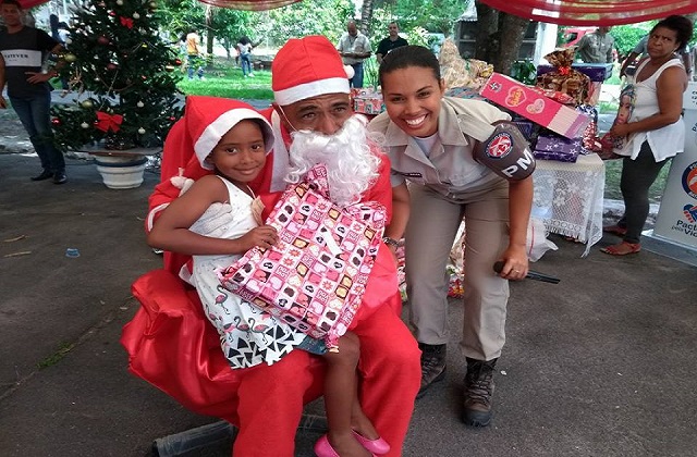 Natal Solidário do DOZE Natal Solidário do DOZE