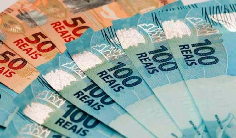 Na Bahia, cerca de 4 milhões de trabalhadores devem receber o benefício Na Bahia, cerca de 4 milhões de trabalhadores devem receber o benefício