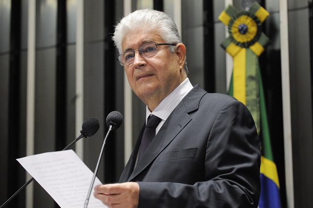 Roberto Requião Roberto Requião