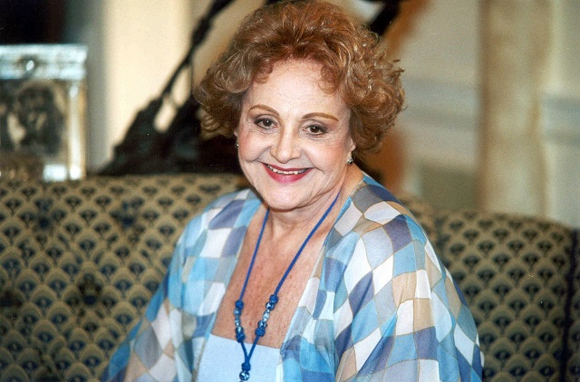 Eva Todor como a personagem Josefina, na novela 'O Cravo e a Rosa' (Foto: Reprodução/GloboNews) Eva Todor como a personagem Josefina, na novela 'O Cravo e a Rosa' (Foto: Reprodução/GloboNews)