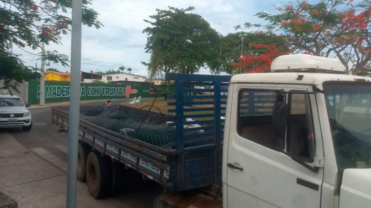 Um caminhão era utilizado para roubar os equipamentos (Foto: Divulgação | SSP-BA) Um caminhão era utilizado para roubar os equipamentos (Foto: Divulgação | SSP-BA)
