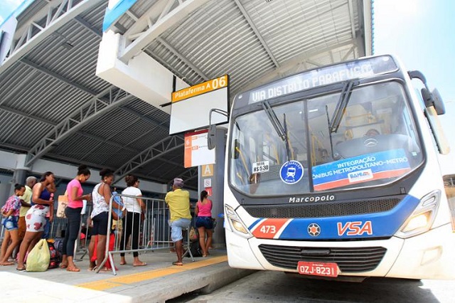 A passagem dos ônibus que rodam na Região Metropolitana foi reajustada (Foto: Alessandra Lori l Ag. A TARDE)