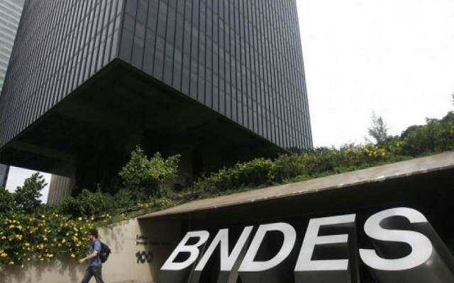 Os valores, apesar de serem menores do que os dos bancos privados, superam a remuneração das demais instituições financeiras federais Os valores, apesar de serem menores do que os dos bancos privados, superam a remuneração das demais instituições financeiras federais