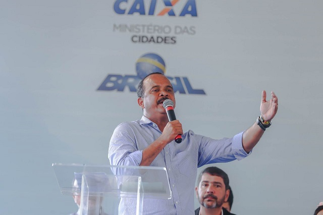 Prefeito Elinaldo Araújo (DEM) (Foto: Kelvi Lima) Prefeito Elinaldo Araújo (DEM) (Foto: Kelvi Lima)