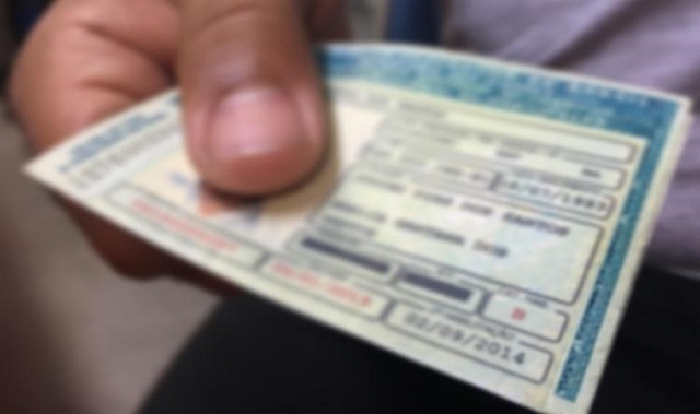 Golpistas cobram dinheiro para facilitar serviços no Detran (Foto: Reprodução)