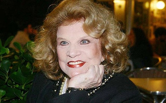 Grande nome do teatro e da televisão, Tônia sofreu uma parada cardíaca durante uma cirurgia (Foto: Reprodução) Grande nome do teatro e da televisão, Tônia sofreu uma parada cardíaca durante uma cirurgia (Foto: Reprodução)