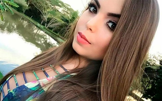 Caso foi no interior de Goiás; mulher quebrou janela com marreta (Foto: Reprodução) Caso foi no interior de Goiás; mulher quebrou janela com marreta (Foto: Reprodução)
