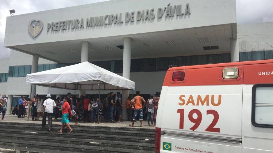 Ele estaria cobrando uma dívida de R$ 60 mil junto à prefeitura local. Ele estaria cobrando uma dívida de R$ 60 mil junto à prefeitura local.