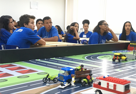 A programação do torneio inclui oficina de robótica aberta ao público (Foto: Reprodução)