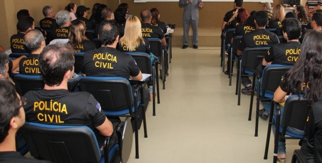 Candidatos dizem nas redes sociais que gabarito vazou antes na prova (Foto: Reprodução)