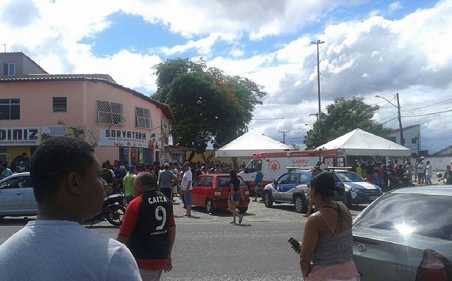 Chacina causou comoção popular em Camaçari (Fotos: Reprodução | WhatsApp)