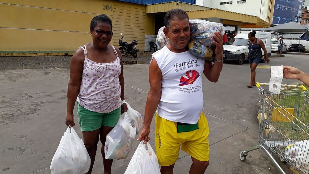 Josias comprou feijão para estocar em casa Foto: Bruno Wendel/CORREIO Josias comprou feijão para estocar em casa Foto: Bruno Wendel/CORREIO