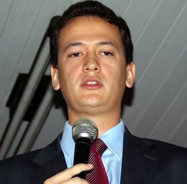Delegado da Polícia Federal Davi Farias de Aragão, de 36 anos, foi assassinado na noite deste sábado (5) - Foto divulgação Delegado da Polícia Federal Davi Farias de Aragão, de 36 anos, foi assassinado na noite deste sábado (5) - Foto divulgação