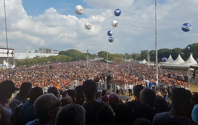 Manifestação do Dia do Trabalho na Praça Campos de Bagatelle, na Zona Norte de São Paulo, organizada pela Força Sindical (Foto: Marília Neves/G1)