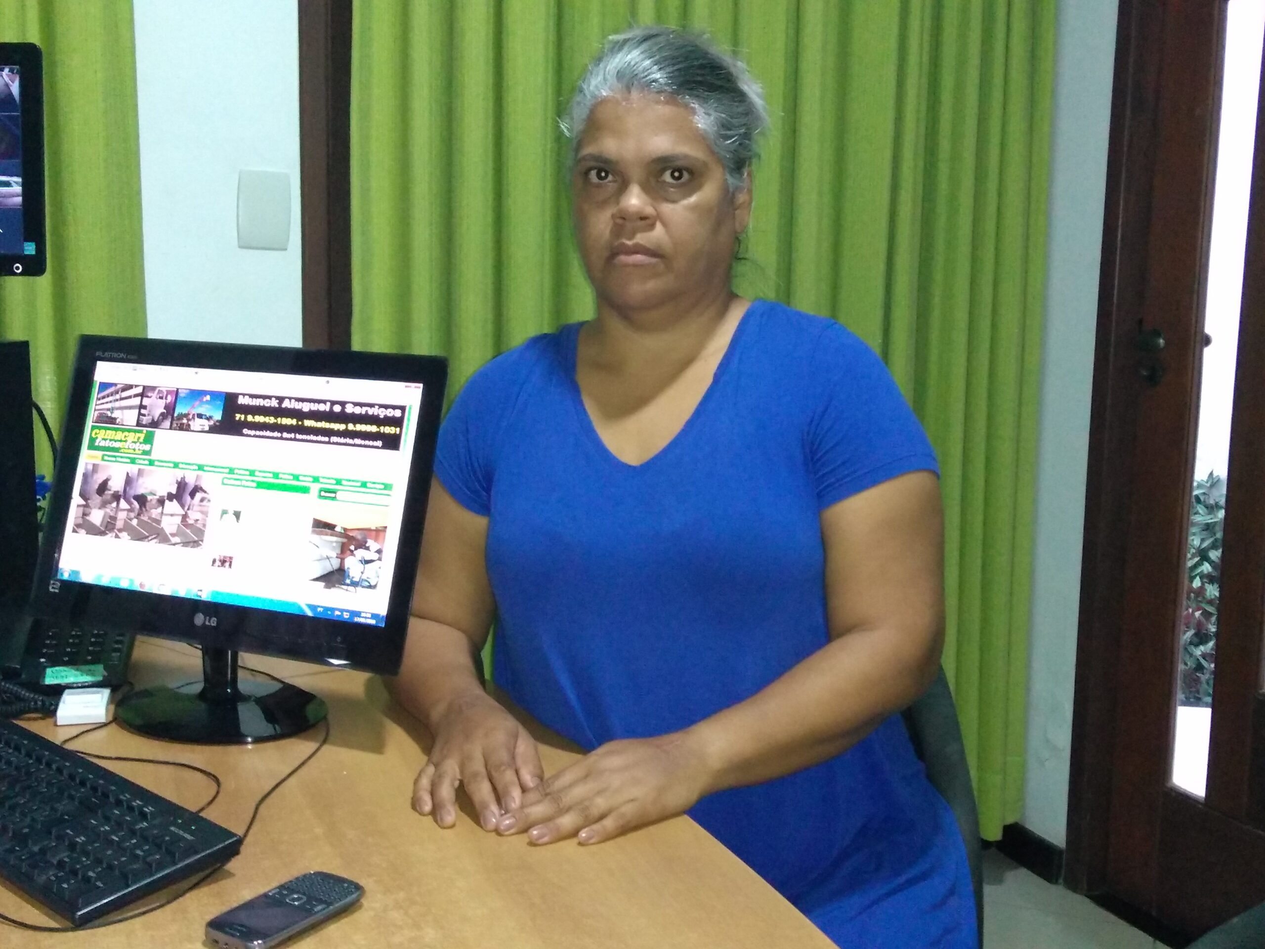 Dona Flávia sem conseguir entender o comportamento da Embasa apelou para a imprensa