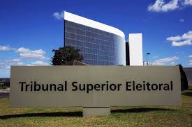 A empresa não pode usar o dinheiro nem repassá-lo para o pré-candidato antes do dia 15 de agosto A empresa não pode usar o dinheiro nem repassá-lo para o pré-candidato antes do dia 15 de agosto