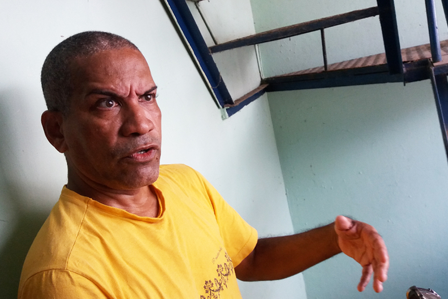Edmundo dos Santos, namorado da suspeita, encontrou bebê morto e perguntou por que ela o afogou (Foto: Mauro Akin Nassor/CORREIO)