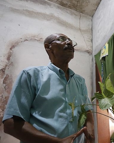Elísio de Jesus, 69, portador da doença de Chagas (Foto: Marina Silva | CORREIO)