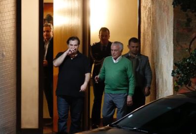 Flarados - Encontro furtivo na madrugada