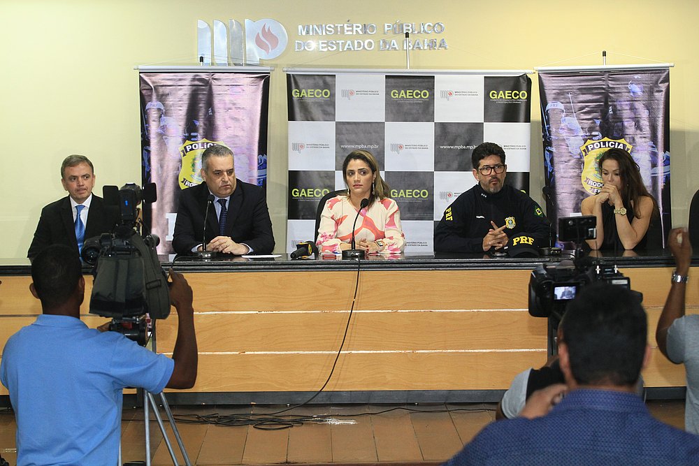 Promotores de Justiça e Polícia Rodoviária Federal deram balanço parcial de operação nacional contra corrupção (Foto: Mauro Akin Nassor/CORREIO)