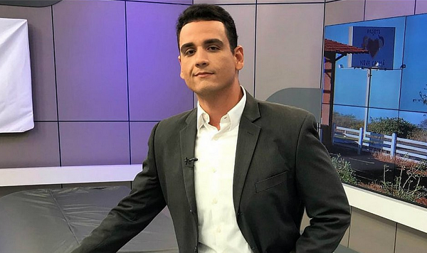 Jornalista Mateus Borges, repórter da TV Record/Itapoan (Foto: Reprodução)