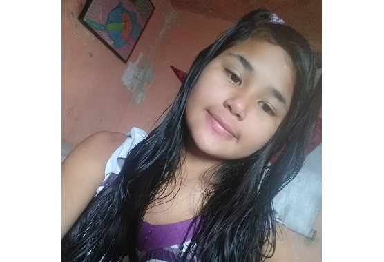 Aline Alves Melo, de 14 anos, morreu após ser dopada e estuprada (Foto: Arquivo pessoal)