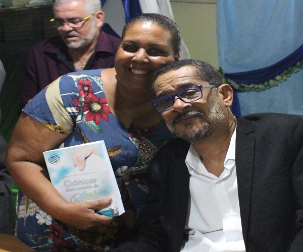 Conceição Oliveira, ou 'irmã Conceição', que congrega na mesma 'igreja' que o autor, diz que 'Franco é um homem que inspira responsabilidade, seriedade e compromisso' - Foto: Anami Brito