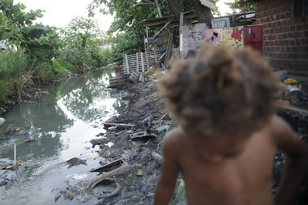 Em 2018, renda dos brasileiros mais ricos cresceu. Mais pobres perderam dinheiro (Foto: Fernando Frazão | Agência Brasil)