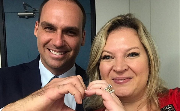 Eduardo Bolsonaro (PSL-SP) e Joice Hasselmann (PSL-SP) (Foto: Reprodução)