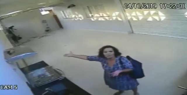 Internautas começaram a se perguntar o que tinha acontecido depois que a mulher entrou no portão (Foto: Twitter | Reprodução)