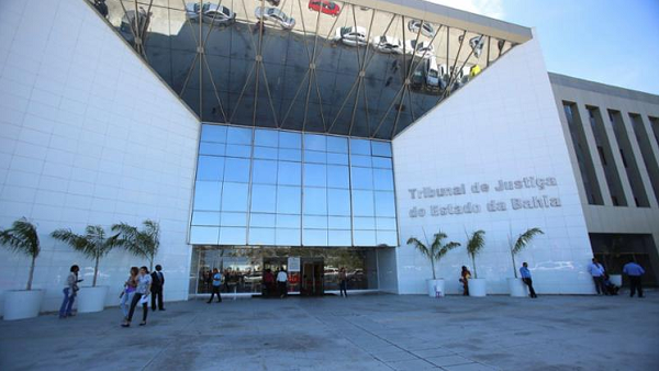 Quatro desembargadores e dois juízes são alvos da operação (Foto: Joá Souza)
