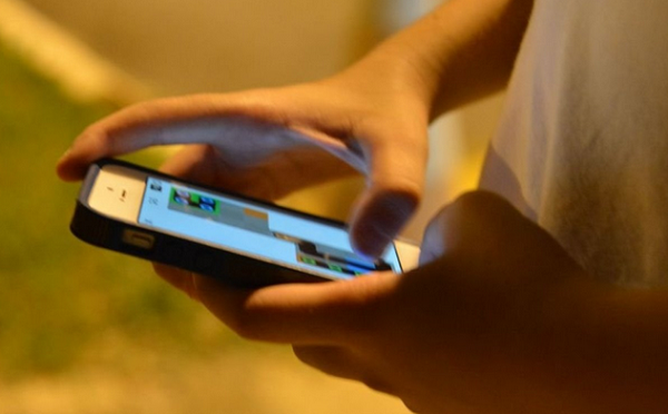 As operadoras Algar, Claro, Oi, Sercomtel, Tim e Vivo notificaram seus usuários sobre cadastros desatualizados (Foto: Valter Campanato | Agência Brasil)